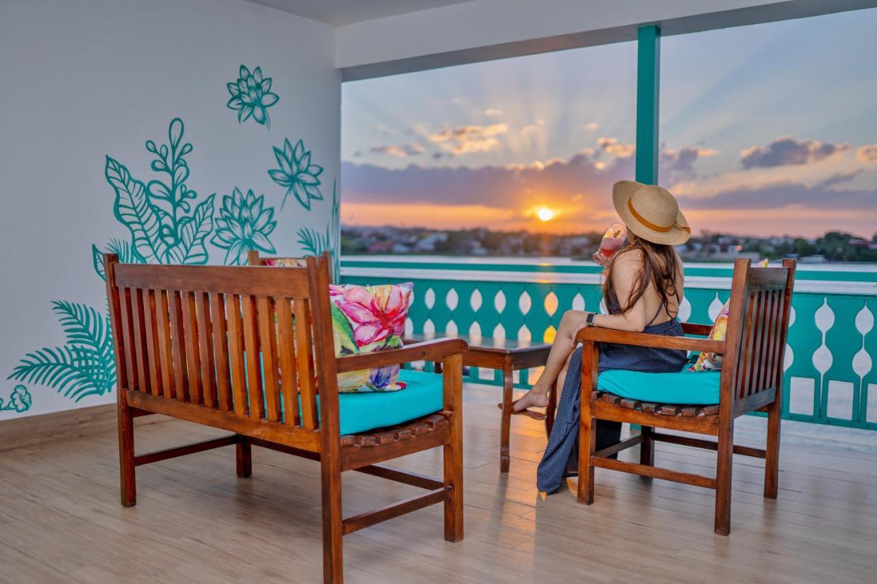 Hotel Casa Turquesa Flores Εξωτερικό φωτογραφία