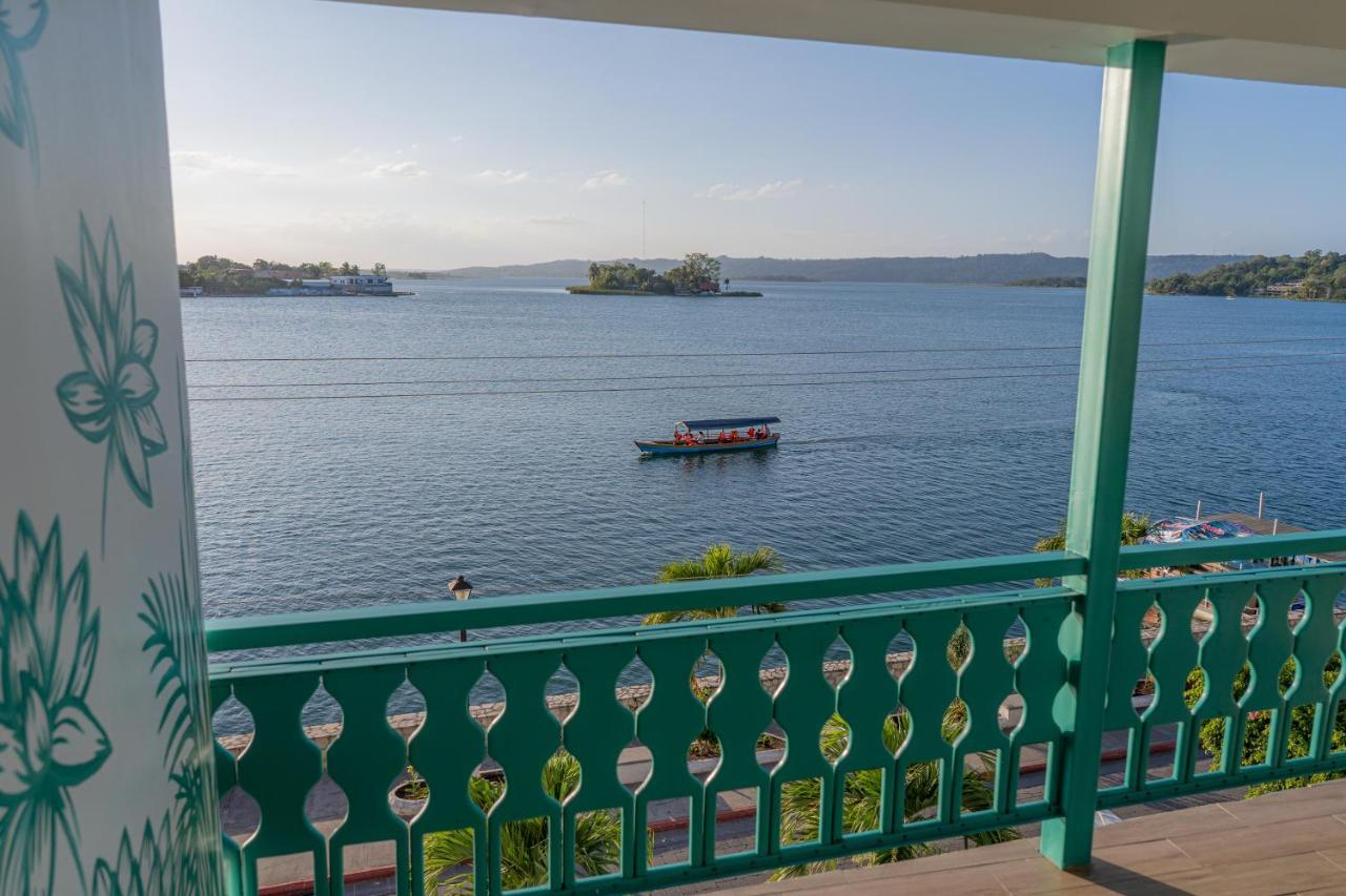 Hotel Casa Turquesa Flores Εξωτερικό φωτογραφία