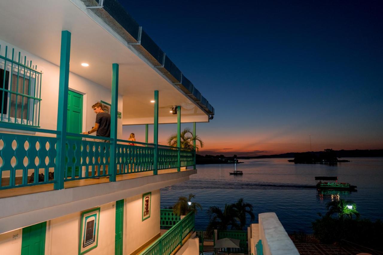 Hotel Casa Turquesa Flores Εξωτερικό φωτογραφία